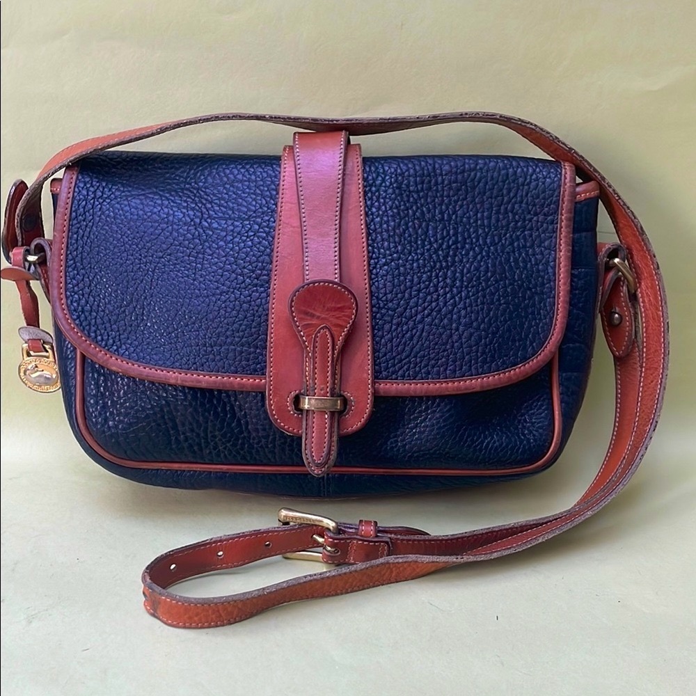 Classic Vintage Dooney & Bourke Black and Orange Brown Leather Crossbody Bag